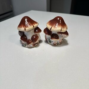 Vintage Mushroom Shaped Ceramic Salt and Pepper Shakers